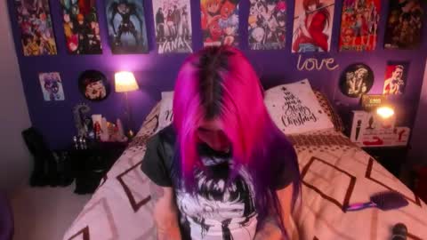 Snapshot of anny_cross chatting on 12.03.25 Paty online show from 12.03.25