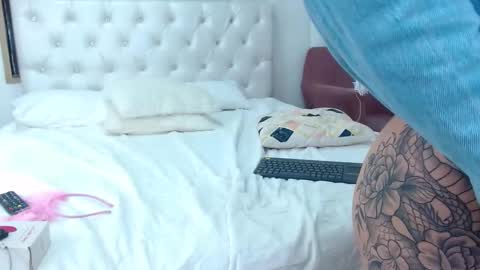 ANNY LOUIS online show from 01.15.25