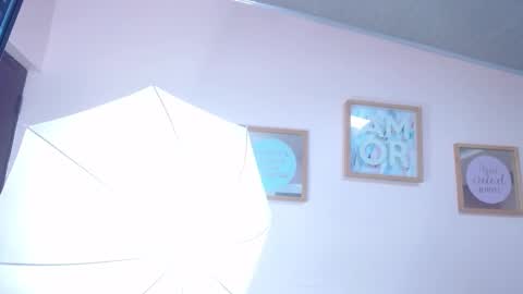 ANNY LOUIS online show from 02.05.25