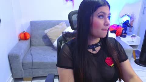 ANNY LOUIS online show from 10.22.25