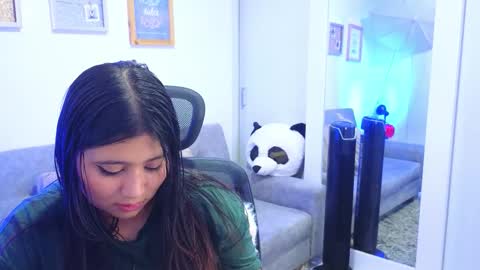 ANNY LOUIS online show from 11.15.25