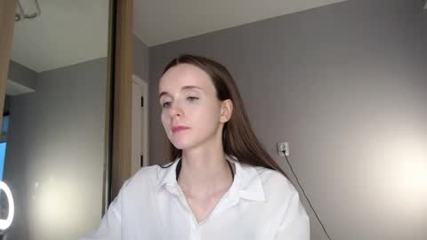 Snapshot of anny_meow chatting on 02.19.25 Ann  My current schedule is below  online show from 02.19.25