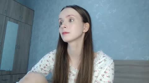 Snapshot of anny_meow chatting on 10.06.25 Ann  My current schedule is below  online show from 10.06.25