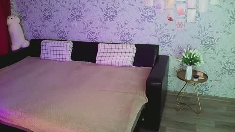 Annie online show from 12.15.24