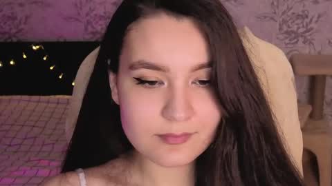 Annie online show from 05.16.26