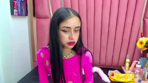 Anny online show from 01.15.25