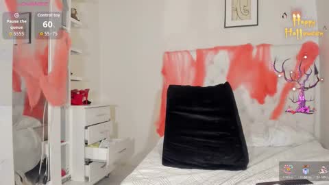 Snapshot of annybigassxxx chatting on 10.27.25 Melani online show from 10.27.25