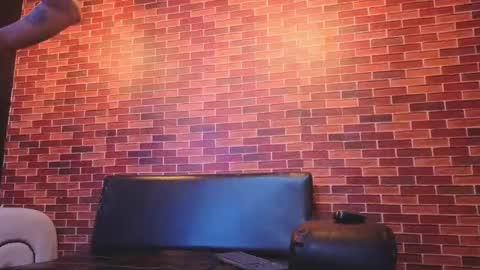 Snapshot of annyeli_bigtits chatting on 12.17.25 annyeli_bigtits online show from 12.17.25