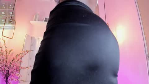 Anny  online show from 01.30.25