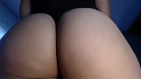 Anny Yeins online show from 11.09.25