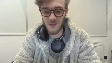 Snapshot of anonymousstoner58 chatting on 02.28.25 anonymousstoner58 online show from 02.28.25