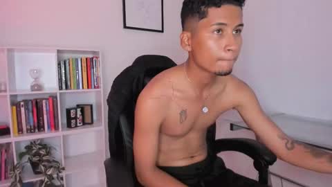 anozly online show from 03.15.26