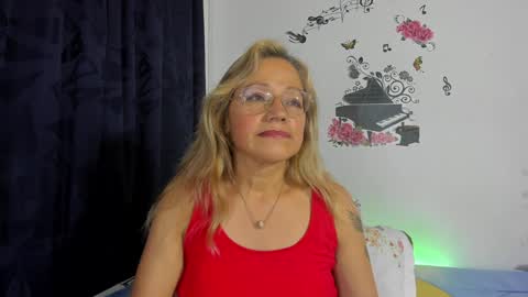 Snapshot of anthonela_mature_ chatting on 01.07.25 anthonela_mature_ online show from 01.07.25