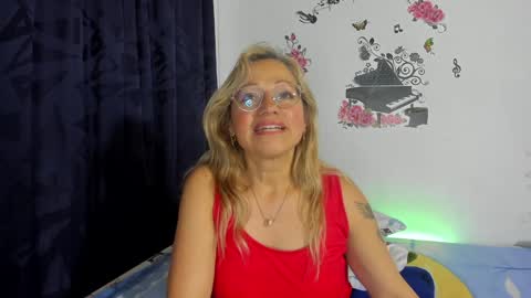 Snapshot of anthonela_mature_ chatting on 01.08.25 anthonela_mature_ online show from 01.08.25