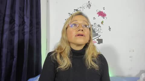 Snapshot of anthonela_mature_ chatting on 02.06.25 anthonela_mature_ online show from 02.06.25