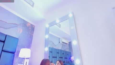 anthonelaDuque online show from 12.05.25