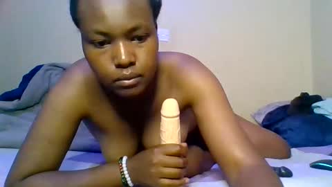 Snapshot of antidote_1 chatting on 12.05.25 antidote online show from 12.05.25