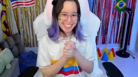 Snapshot of anto_sweet18 chatting on 06.18.26 My birthday is on december 2nd surprise me with a gift from my amazonlist online show from 06.18.26