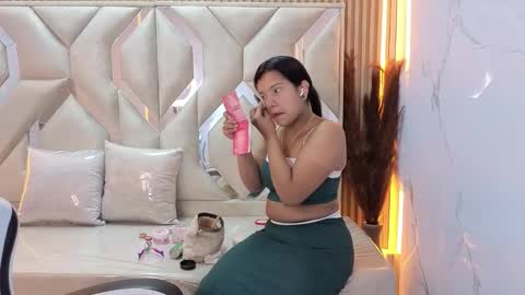 Antonela online show from 10.29.25