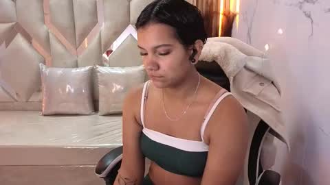 Antonela online show from 12.02.25