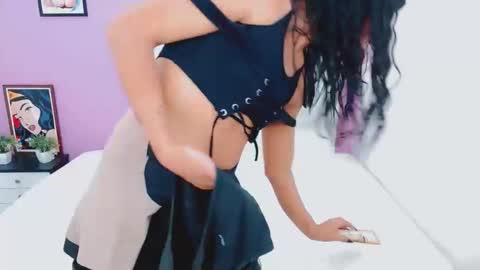 antonela_xx3 online show from 04.01.26