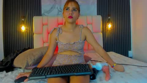 Antonella online show from 03.05.26