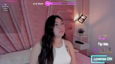 Snapshot of antonella_blue01 chatting on 03.12.26 Antonella online show from 03.12.26