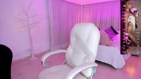  Antonella Grayy  online show from 01.23.25