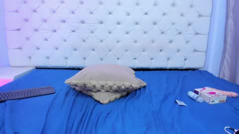 Antonella online show from 12.21.24