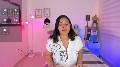 Snapshot of antonella_wooods chatting on 10.08.25 antonella online show from 10.08.25