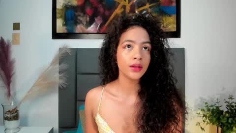 Snapshot of antonellahall_ chatting on 10.20.25 AntonellaHall online show from 10.20.25