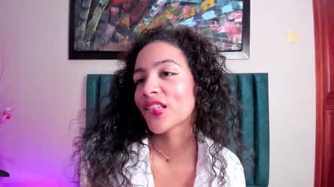 Snapshot of antonellahall_ chatting on 11.24.25 AntonellaHall online show from 11.24.25