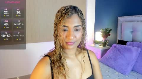 Snapshot of antonellaparker chatting on 12.18.24 Sarah online show from 12.18.24