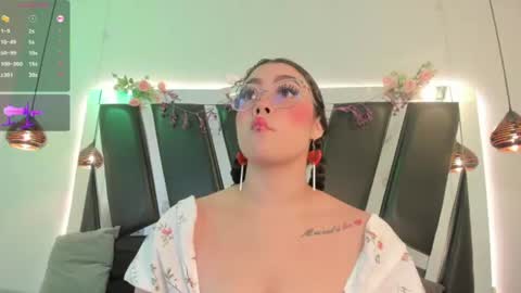 A N T O N E L L E  online show from 06.14.26