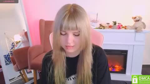 Snapshot of antonia_ferrero chatting on 09.29.25 antonia_ferrero online show from 09.29.25