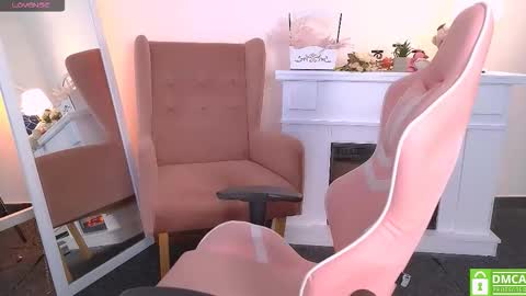 Snapshot of antonia_ferrero chatting on 10.05.25 antonia_ferrero online show from 10.05.25