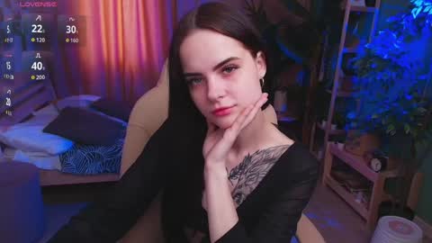 Snapshot of antonia_thomass chatting on 04.01.26 Mila online show from 04.01.26