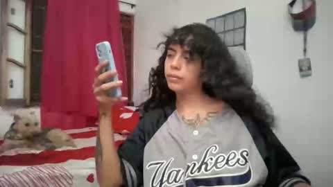 Snapshot of antoniabloom chatting on 11.23.25 Antonia online show from 11.23.25