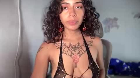 Snapshot of antoniabloom chatting on 03.04.26 Antonia online show from 03.04.26