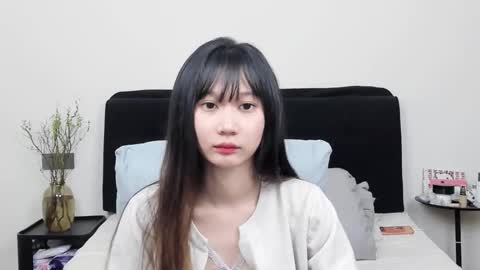 Snapshot of antoniaina chatting on 01.07.26 Aina online show from 01.07.26