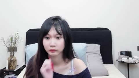 Snapshot of antoniaina chatting on 01.18.26 Aina online show from 01.18.26