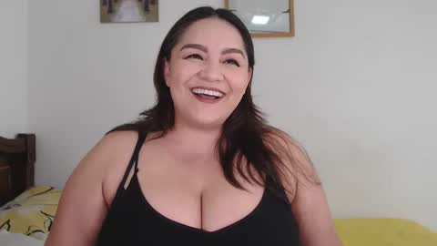 Snapshot of antoniamoreno82 chatting on 12.10.24 antonia online show from 12.10.24