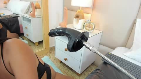 Antonia online show from 02.03.25