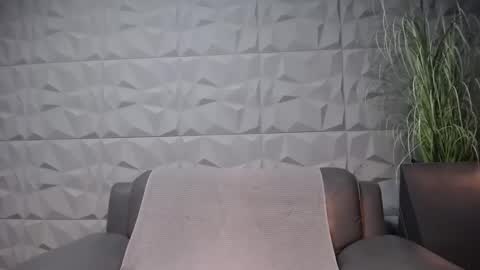 HI My name is Antonio online show from 01.04.25