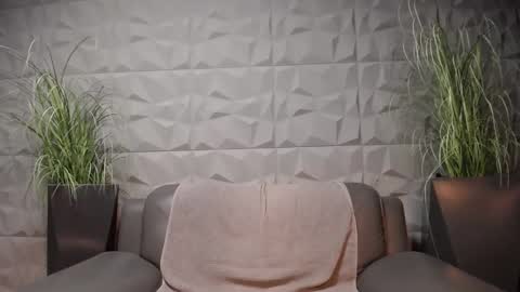 HI My name is Antonio online show from 03.04.25