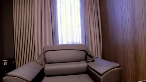 Snapshot of antoniovalentinidiamond chatting on 06.02.26 HI My name is Antonio online show from 06.02.26