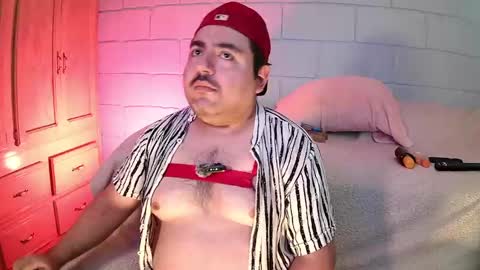 Snapshot of anuarfox chatting on 10.05.25 AnuarFox online show from 10.05.25