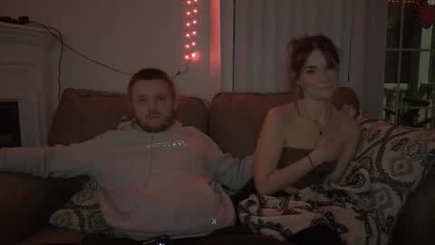 Snapshot of anxietyv1 chatting on 10.19.25 anxietyv1 online show from 10.19.25