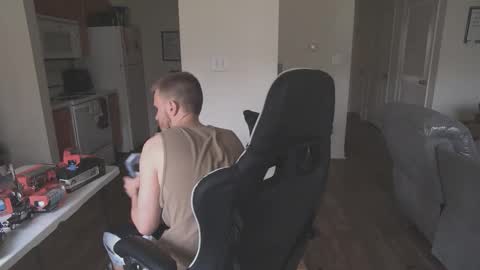 Snapshot of anxietyv1 chatting on 04.03.26 anxietyv1 online show from 04.03.26