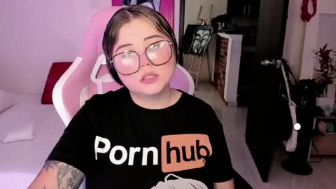   Independent model  online show from 05.27.26
